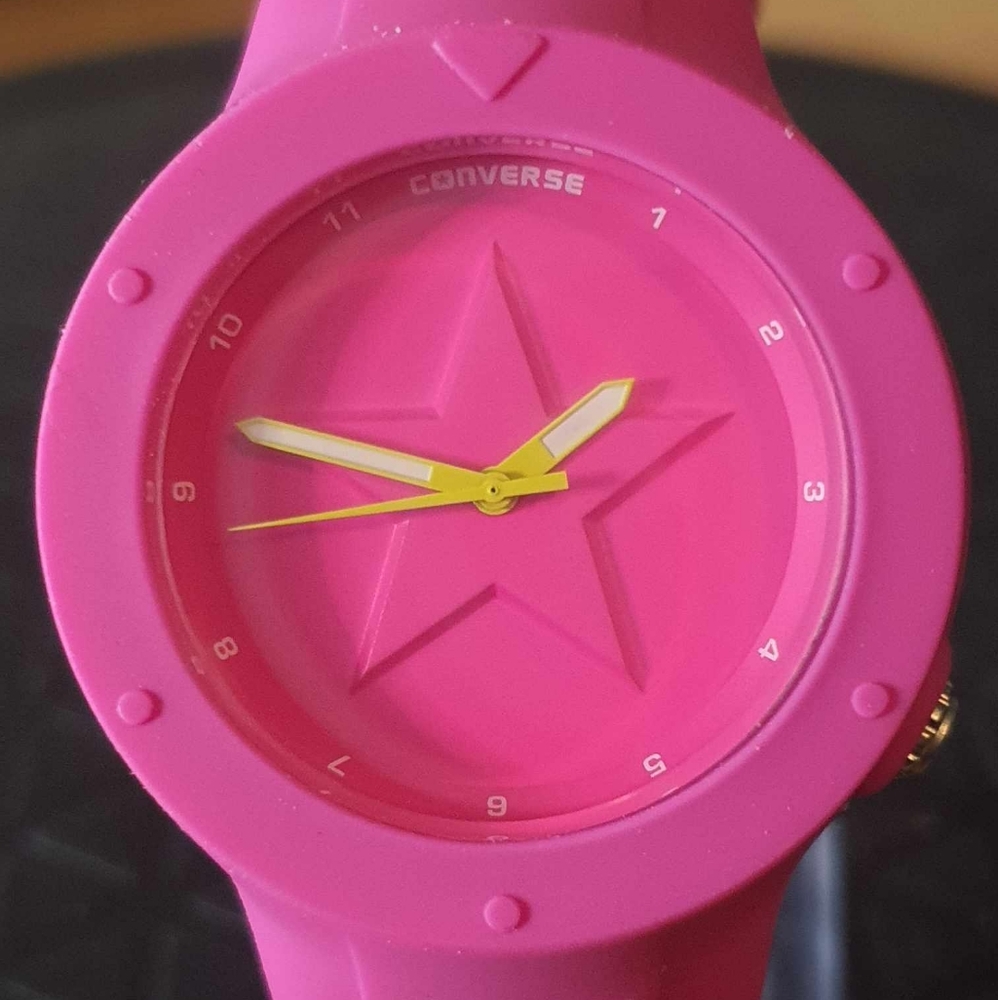 🦋10/$20🦋 Converse VR001 Pink Silicone Women's Watch